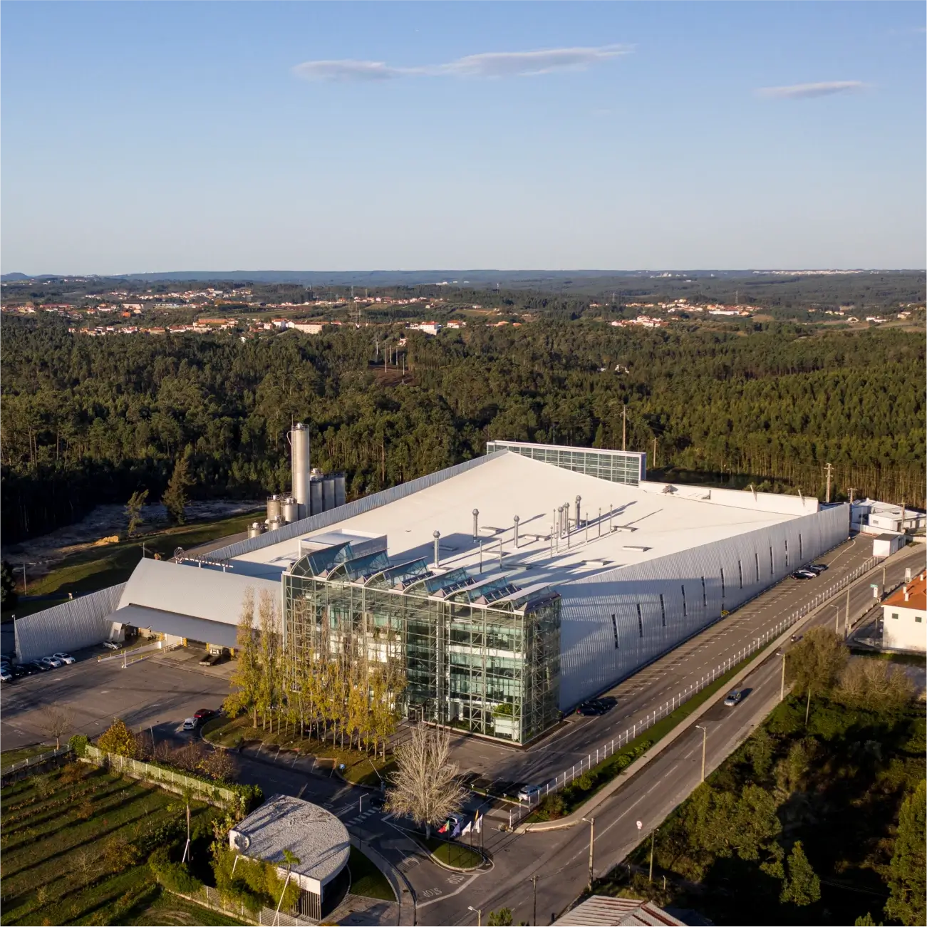 A bird's-eye view of a cabopol building